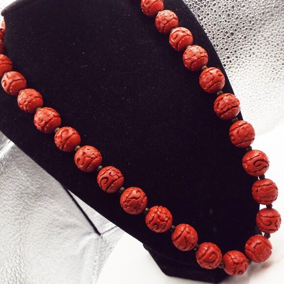 EARLY 20TH CENT. CARVED CINNABAR 16MM BEADS STERLING SPACERS & CLASP NECKLACE 39 - Picture 1 of 4